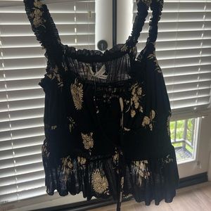 BRAND NEW URBAN TANK TOP